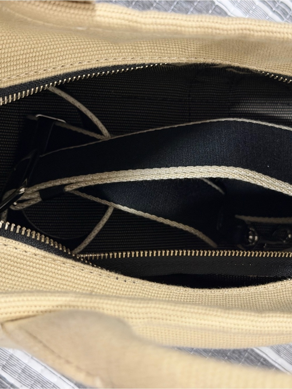 Marc Jacobs Beige Canvas Tote with Black Lettering - Picture 8 of 8